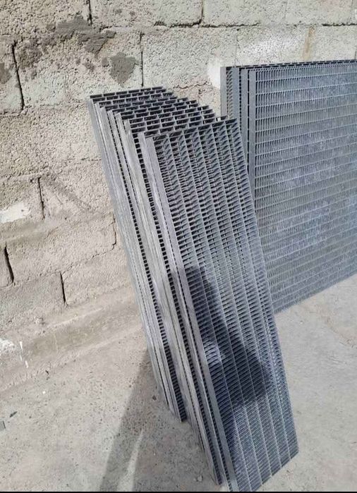 Vând grătare zincate trepte  pentru scări avem orice dimensiune