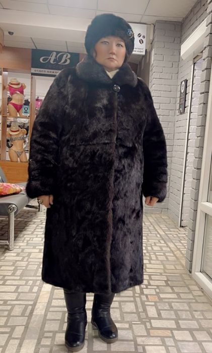 Продам шубу норковую