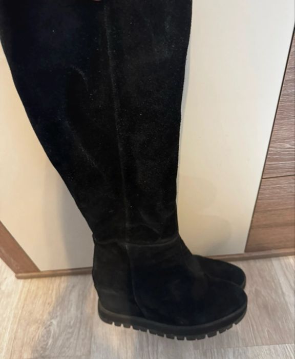 Cizme din piele intoarsa