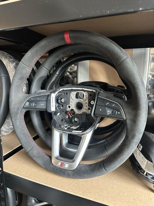 Audi Q8/SQ8/RSQ8 Волан Алкантара