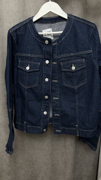 Темно синяя джинсовка от Zara