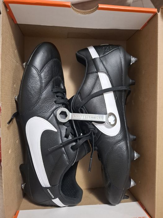 Ghete de fotbal Nike Premier