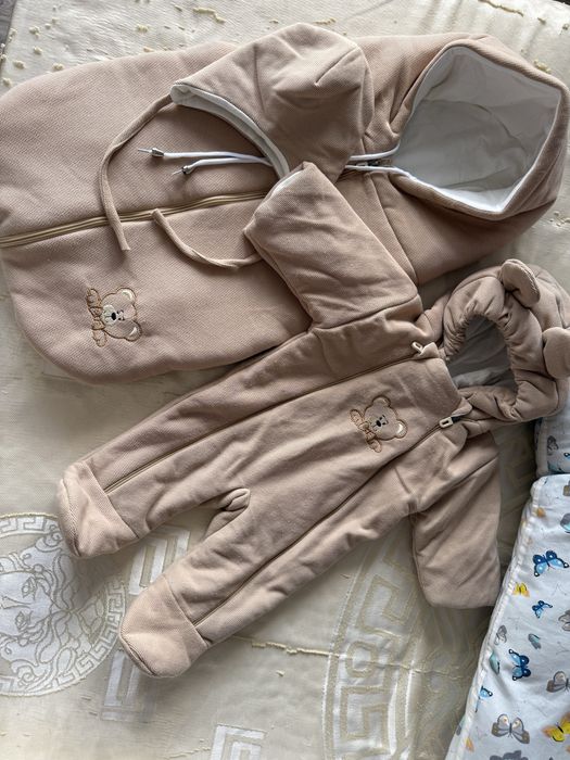 Продам комбез за 10 тыс от рождения до 3-4мес