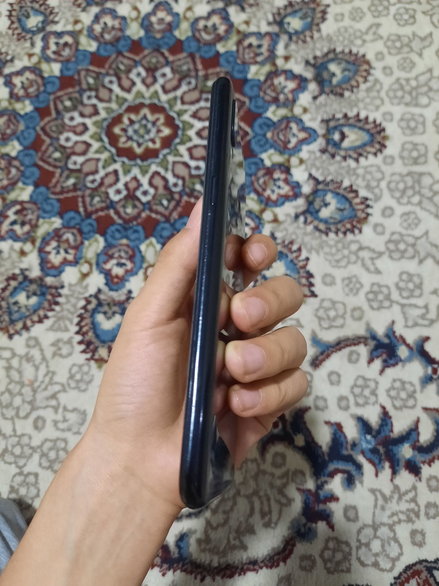 Samsung a10s sotiladi