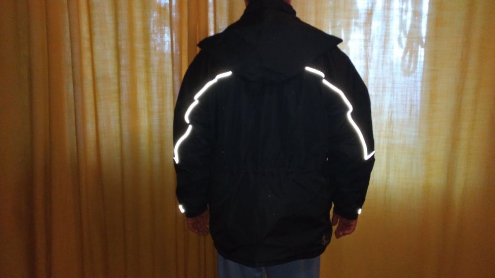 Geaca iarna (model deosebit) protectie la frig