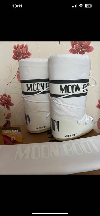 Moon Boots new full box 35/38