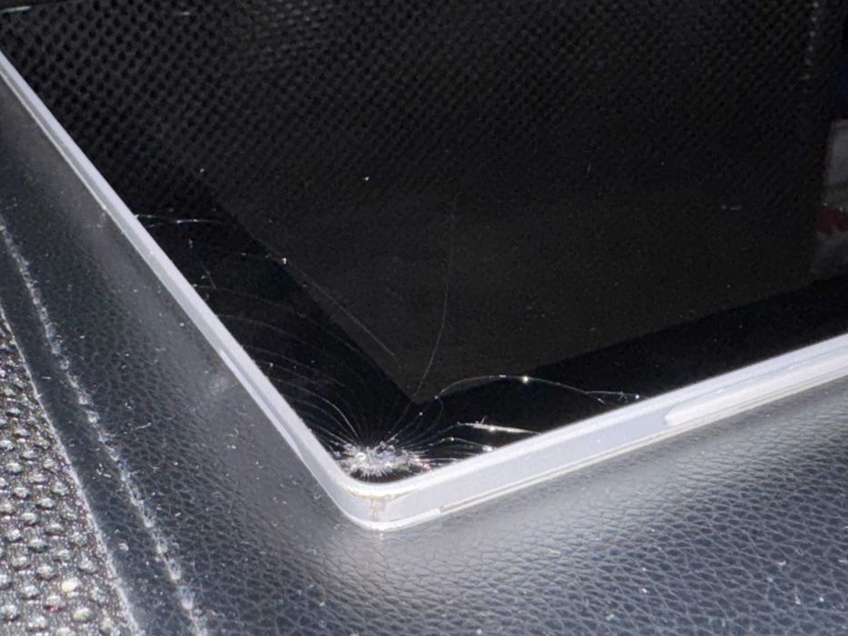 Таблет Surface Pro 4, i5-6300U, 8GB RAM, 256GB SSD, забележки