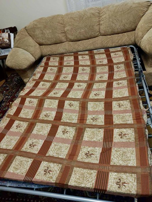 Комплект мека мебел – разтегателен диван + 2 фотьойла + 2 табуретки