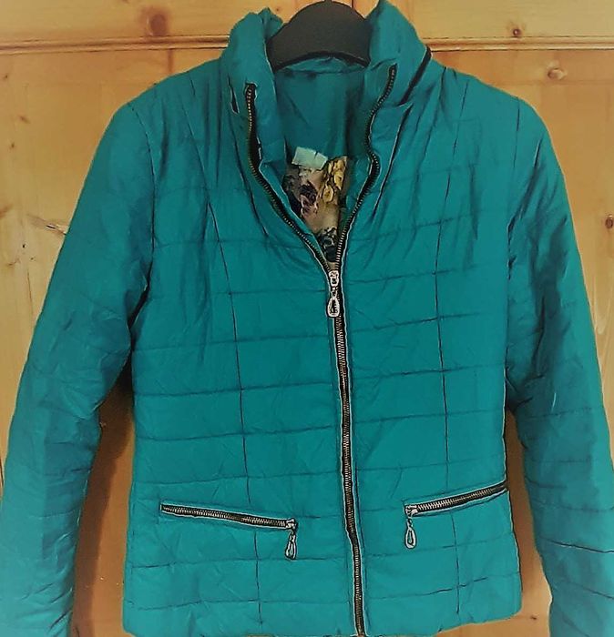 Дамски есенно-зимни якета