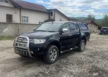 Mitsubishi L200 2.5d volan pe dreapta