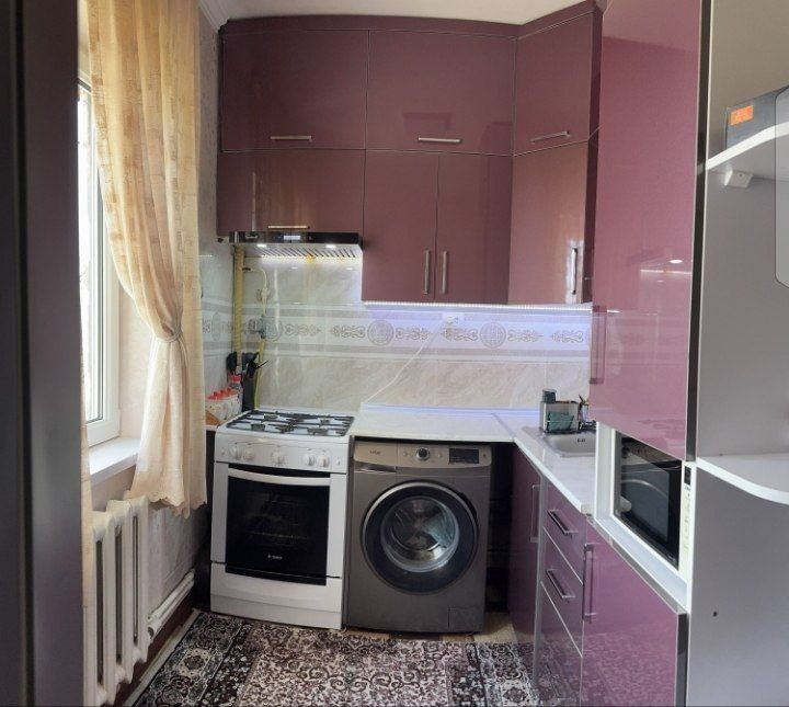 Olmozor tumani qora qamish fargona kafesi oldida