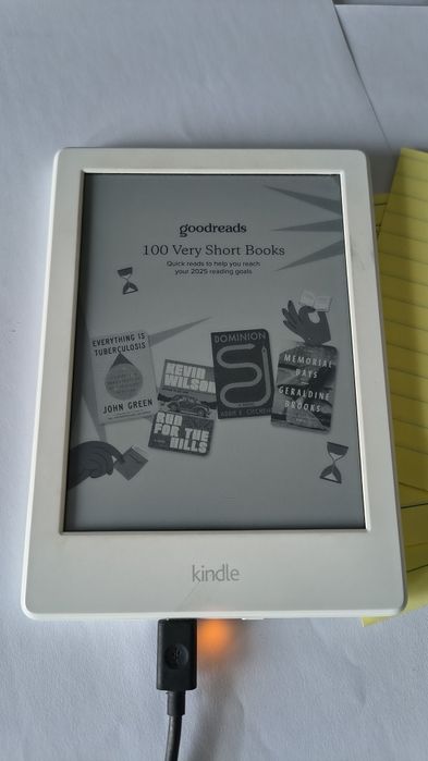 Kindle (A 8-a Generație) - Alb - Stare Excelentă!