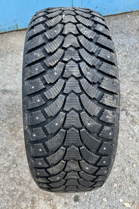 Зимние шины 265 50 r20