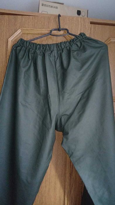 Pantaloni din material impermeabil, de ploaie