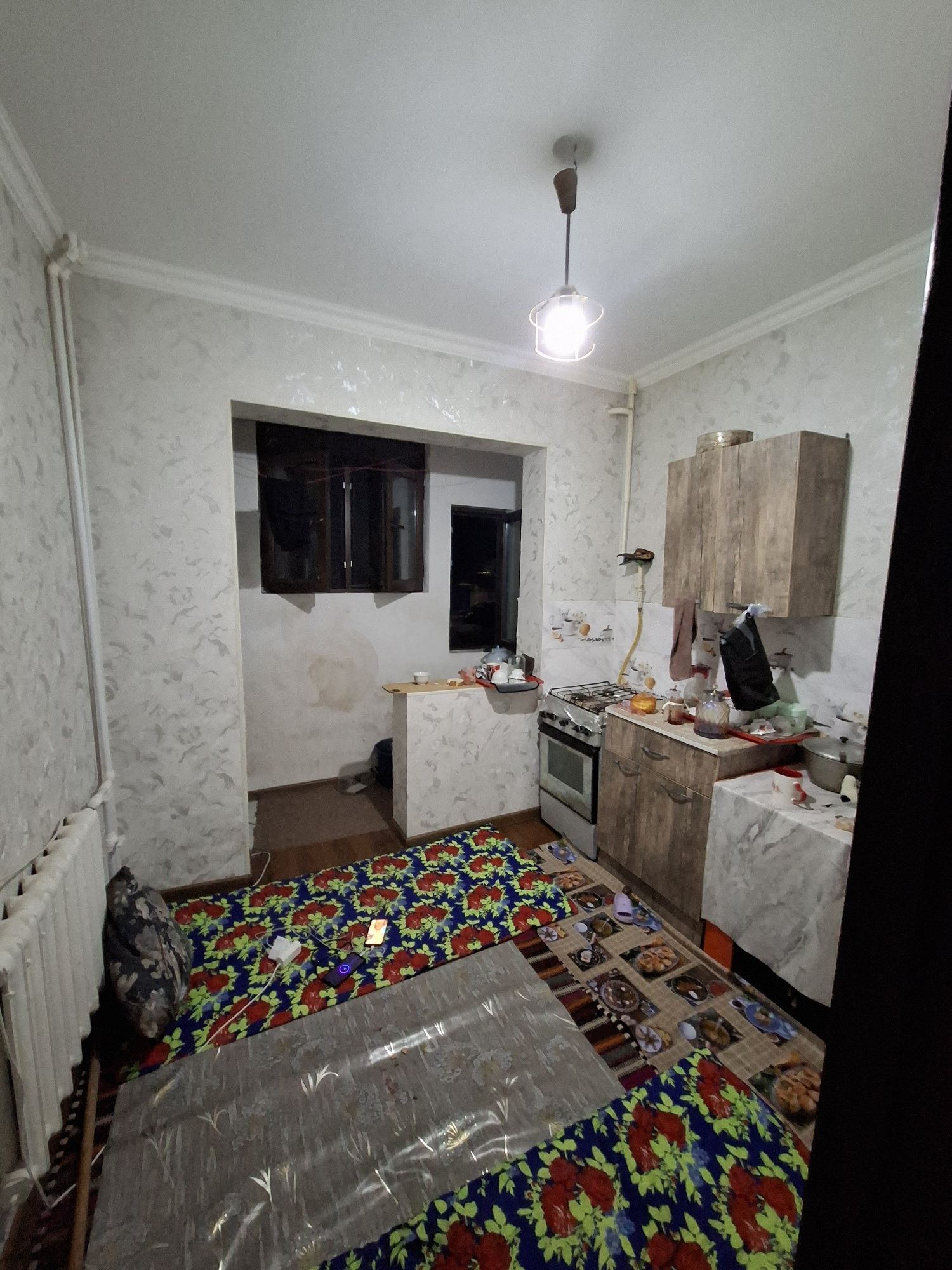 Продаю 1 ком квартира на 1 этаже 9 этажного дома. Авиосозлар 1