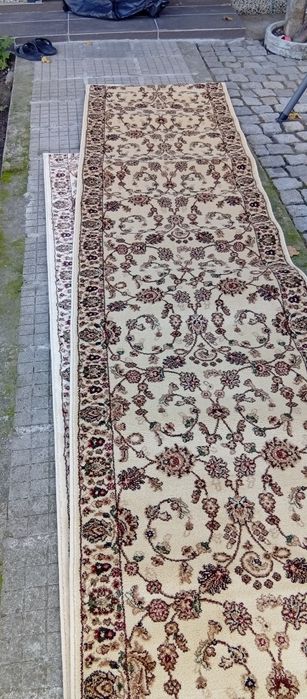 Продавам 2 бр. нови персииски пътеки