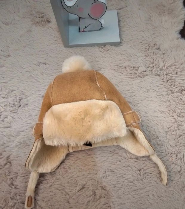 Caciulita cu blanita