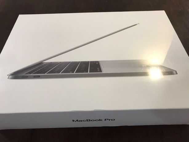 Apple Macbook Pro 13'' i5 8GB RAM 256GB SSD Silver Nefolosit