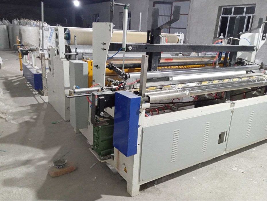 Бумага станок - Xojatxona qog‘ozi va rulon salfetka uskunasi