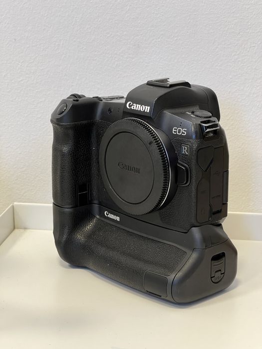 Aparat mirrorless Canon R