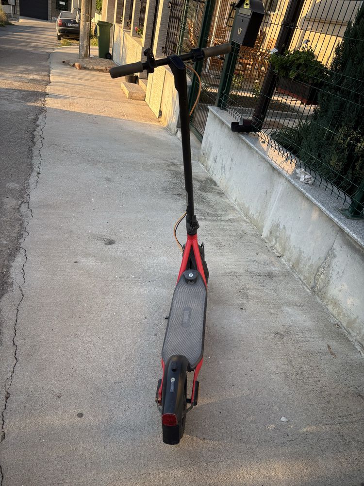 Електрическа тротинетка segway ninebot D28E