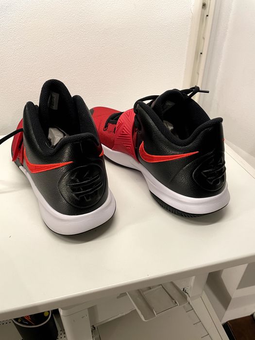 Nike Kyrie Flytrap 3 - size 45,5 - noi