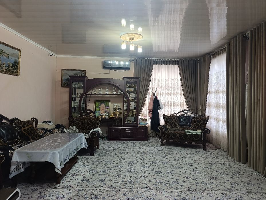 Сузангаранская улица. Вдоль дороги. Под бизнес!