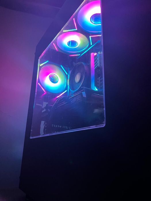 Setup ryzen 5 2600, rx 6600, 8 gb ram, 250 ssd, 500 hdd, 500w modular