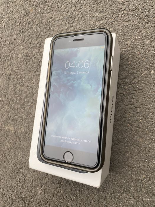 Iphone 7  128 гб с коробкой