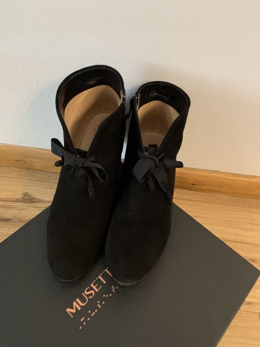 Musette ghetute piele intoarsa comode versatile elegante