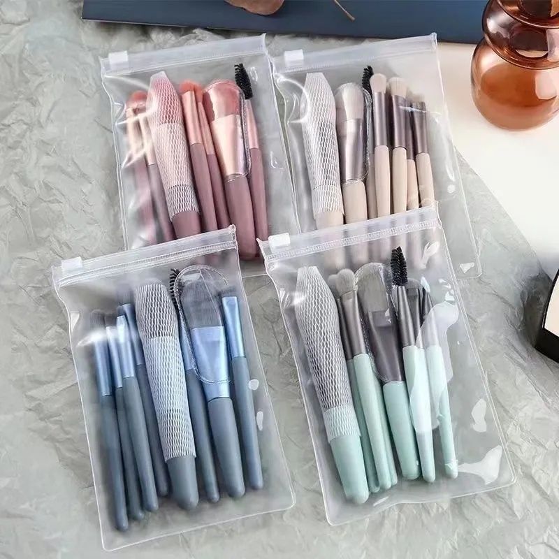 Set 8 pensule pentru make-up