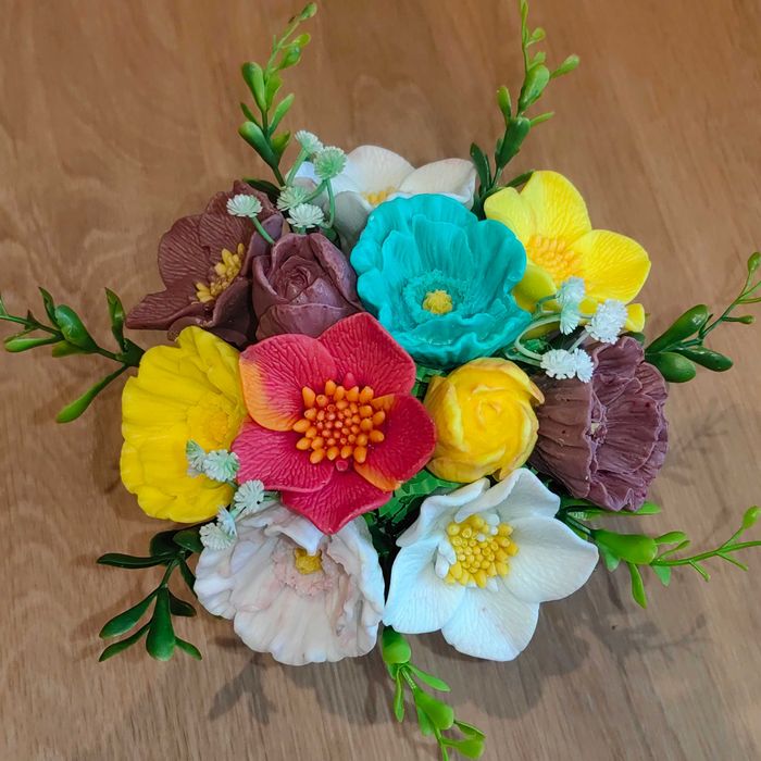 Ароматни букети с цветя от глицеринов сапун. Подарък за всеки повод