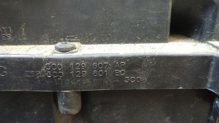 Carcasa filtru aer 2.0 tdi vw golf 5 plus 5m1 521 3c0129607ap 3c0129601bc