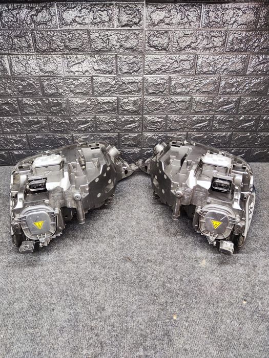 Far Audi Q5 FY Bixenon stanga dreapta