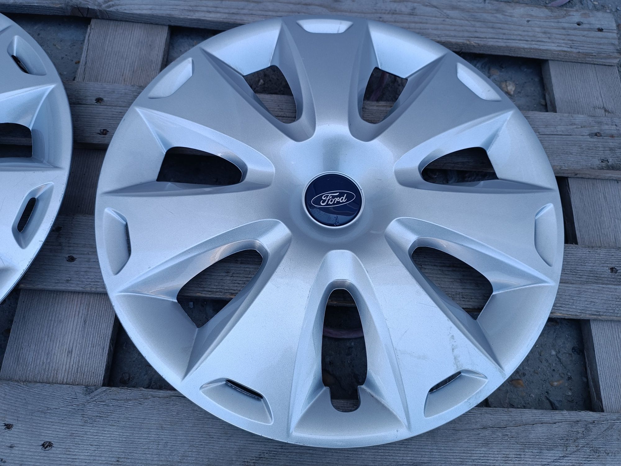Оригинални тасове Ford 16 цола