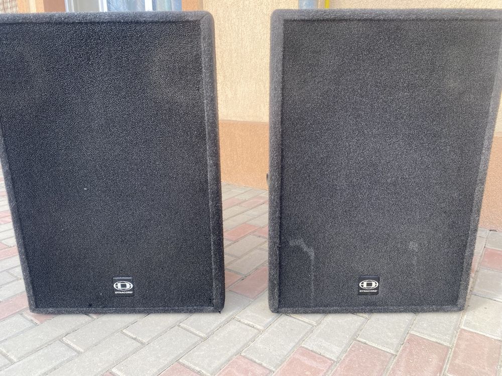Boxe Topuri Dynacord F150 2x400w neatinse la componente
