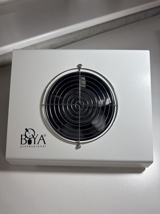 вытяжка для маникюра отличнаяя