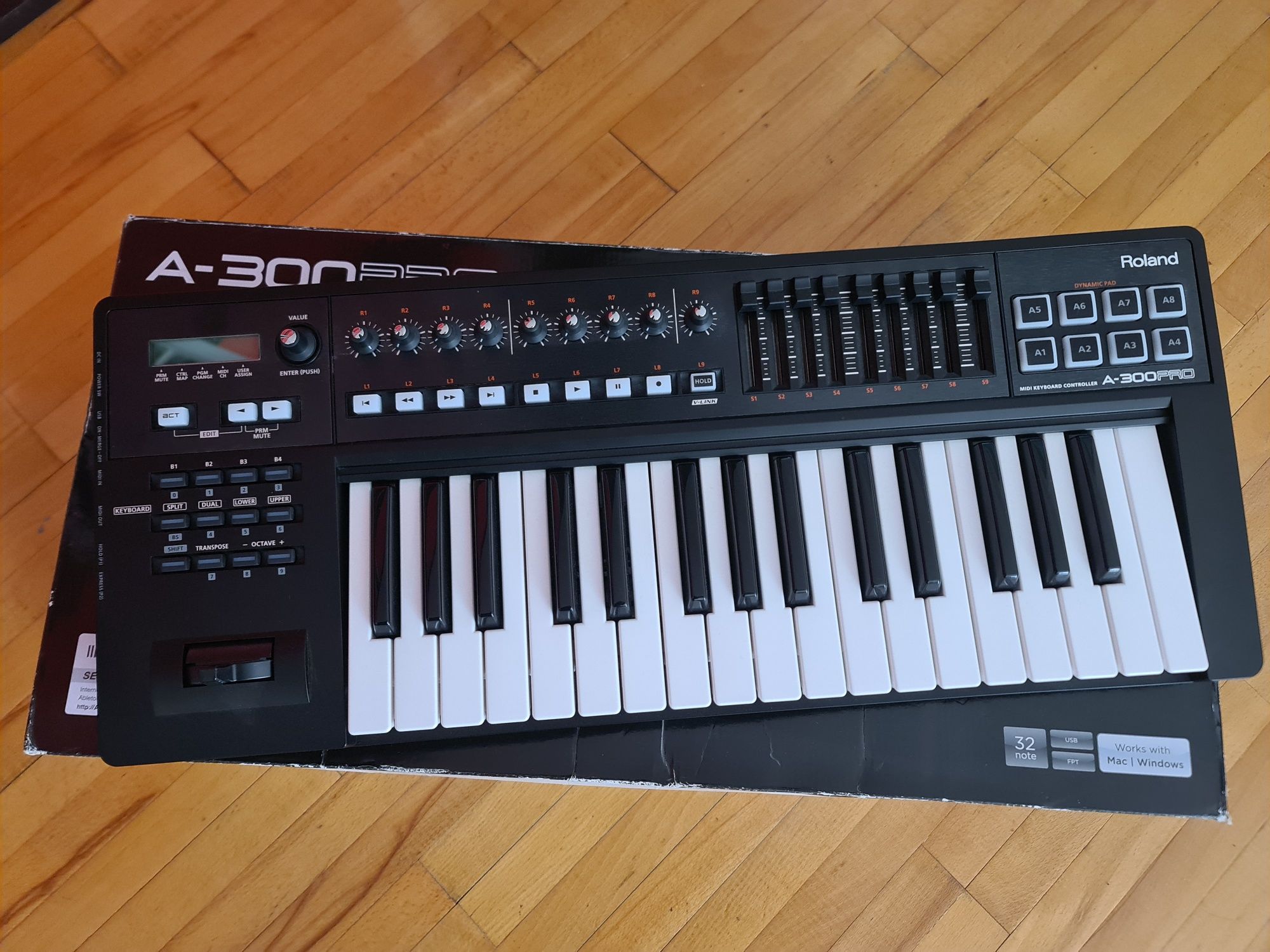 Roland A 300 PRO