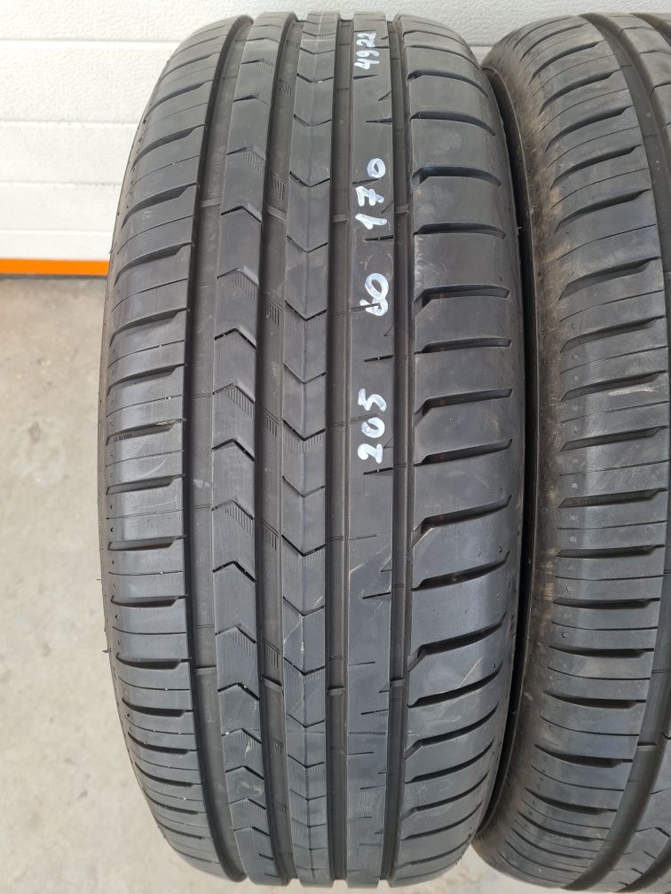 Летни гуми 4 броя VREDESTEIN Ultrac 205 60 R17 дот 4922