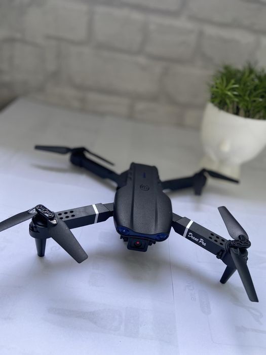 Дрон E99 Pro K3 4K HD 2 камери / Въздушна Фотография