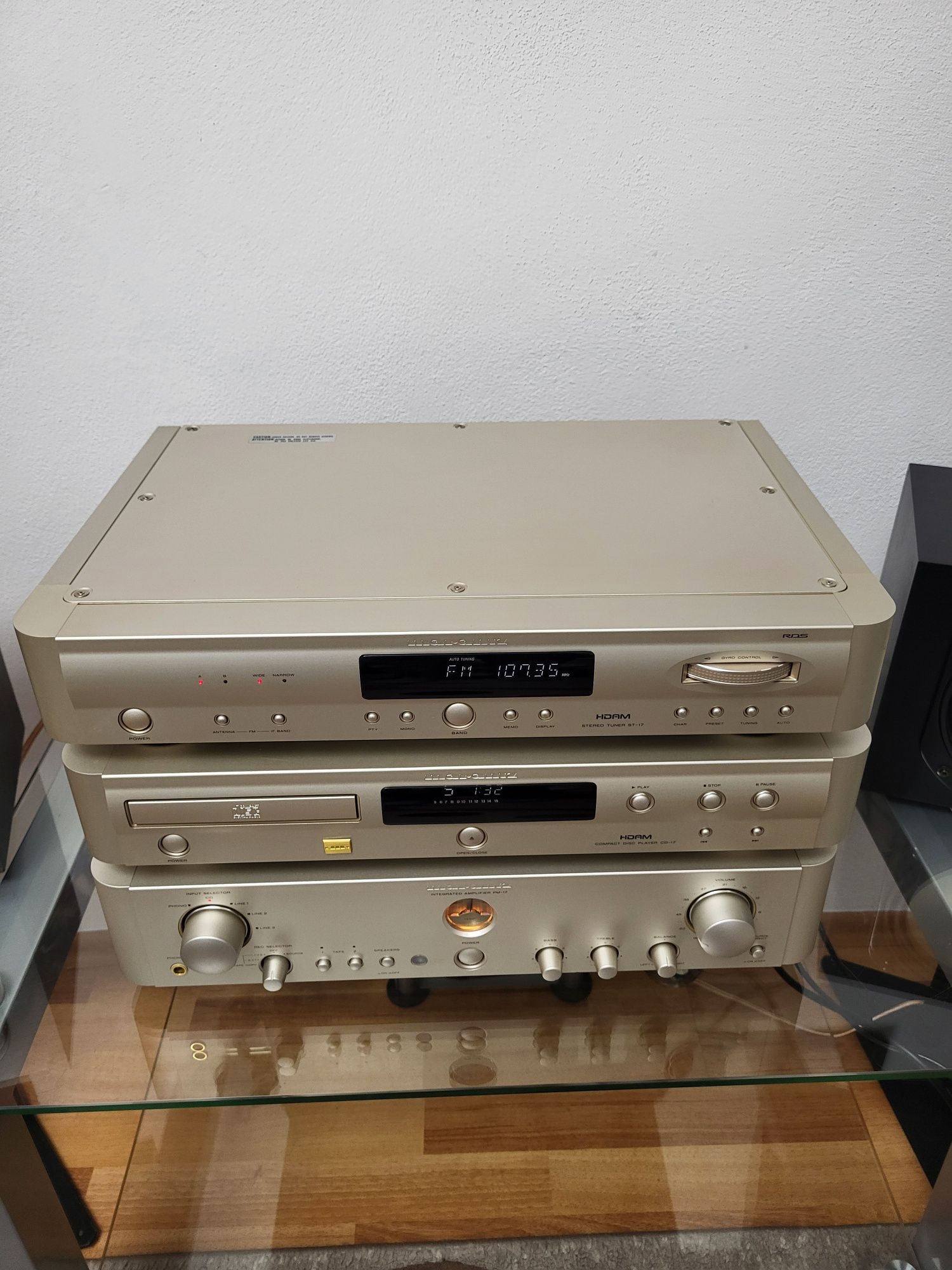 Linie Marantz-PM-17 CD-17 ST-17 stare ca noi