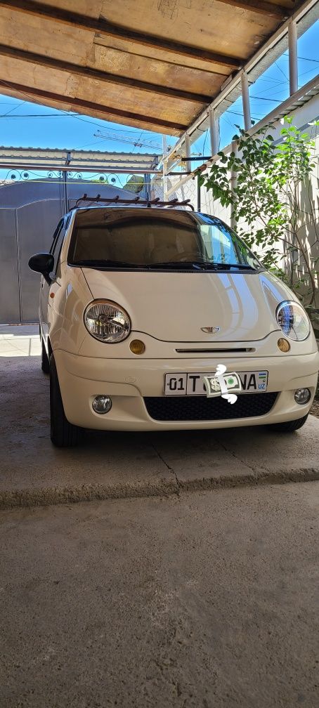 Продаётся матиз в молочном цвете 3000$