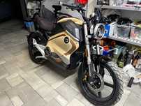 Motocicleta Electrica Super SOCO TC Wanderer , Scrambler ,Café Racer.