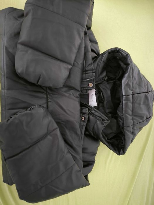 Зимно яке Reserved за момиче-134 см