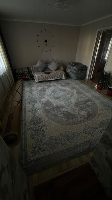 Продам ковер за 30 тысяч