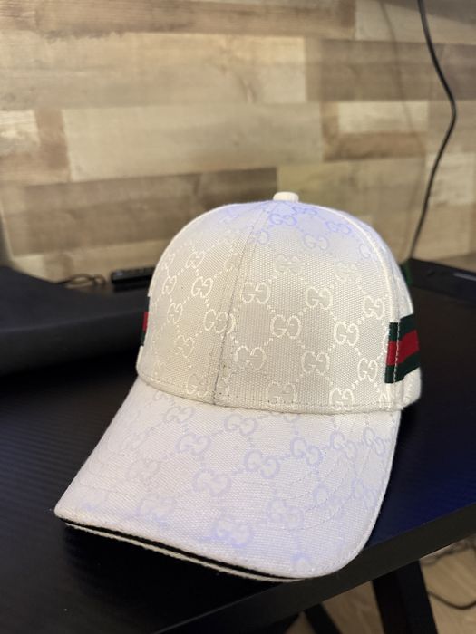 Gucci бяла шапка