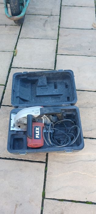 Fierastrau electric de precizie de la FLEX