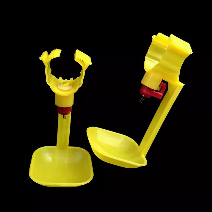 Ниппельные нипельные поилки для кур , цыплят и другой птицы