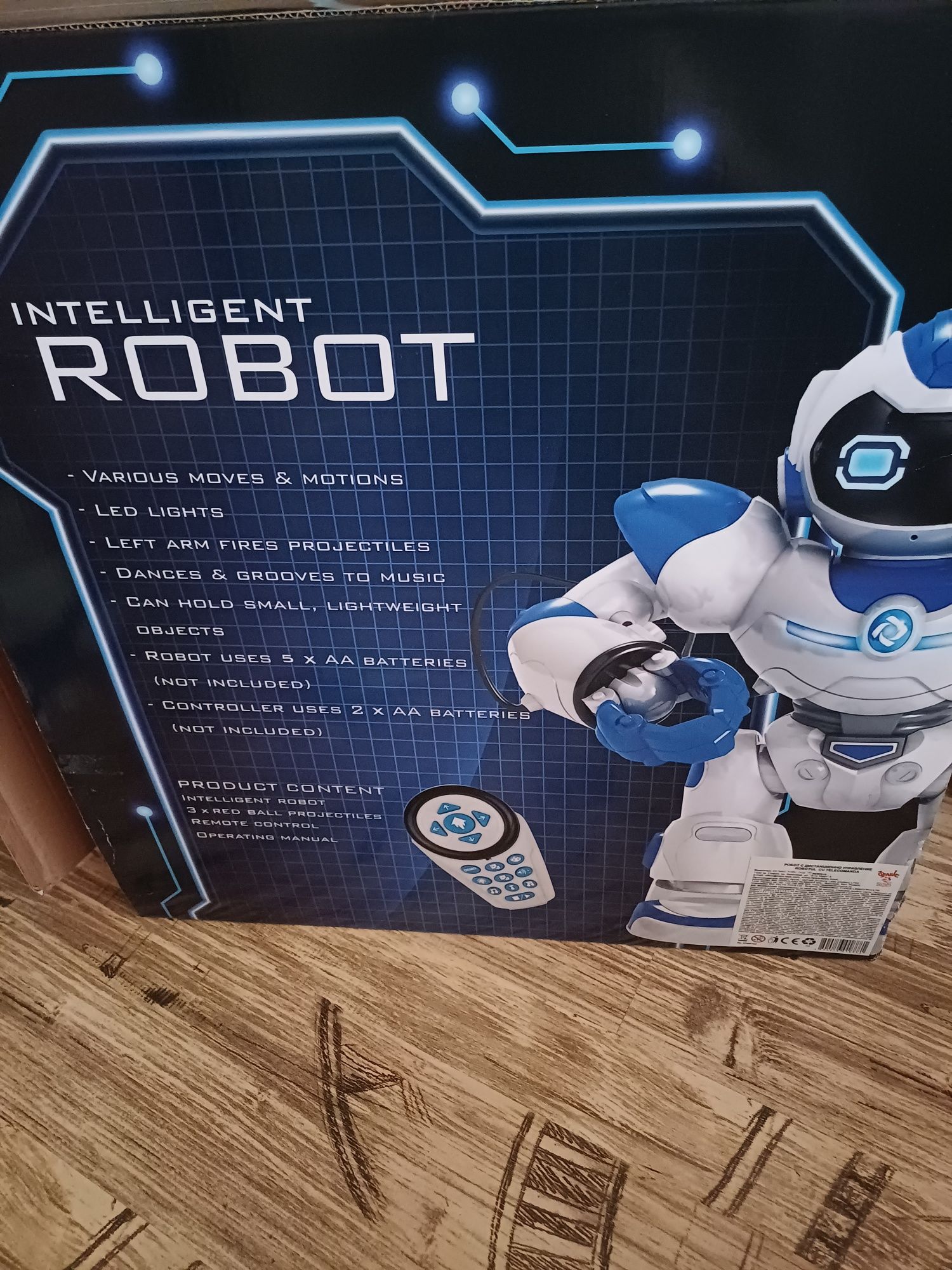 Играчка робот чисто нов