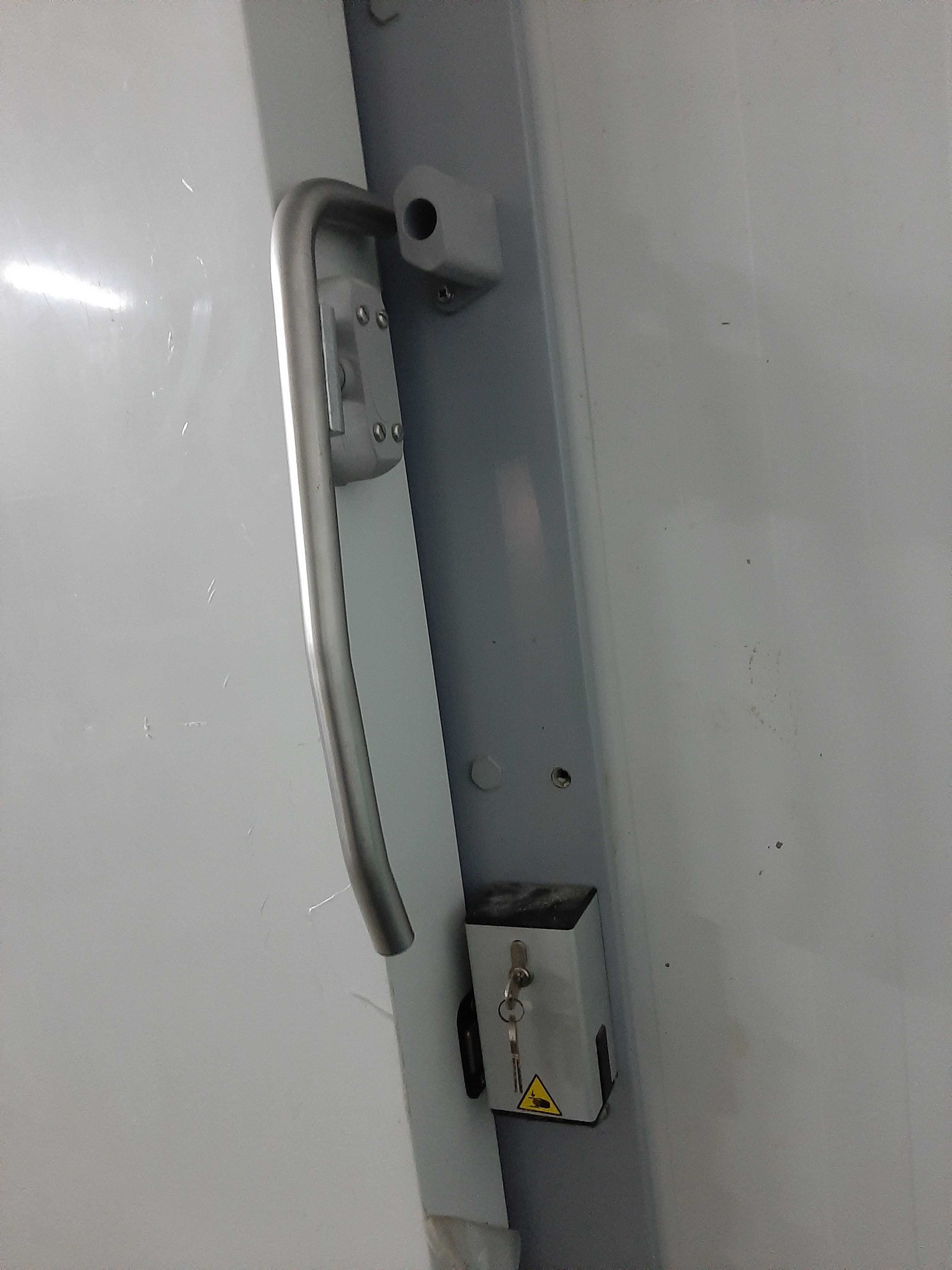 Ușa frigo pe șină(culisanta ) frigorifica, camera frig congelare